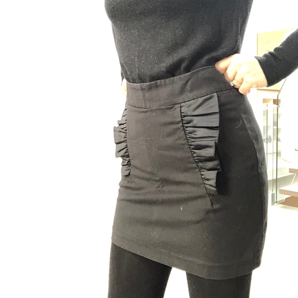 French Connection black mini skirt - Picture 2 of 2